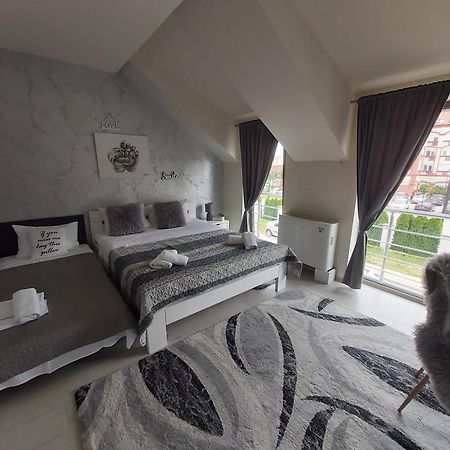 Vonamor Rooms نوفي ساد الغرفة الصورة