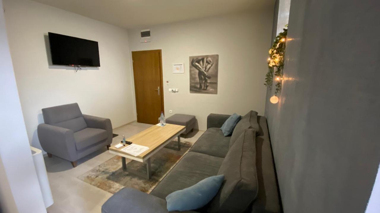 Vonamor Rooms نوفي ساد المظهر الخارجي الصورة