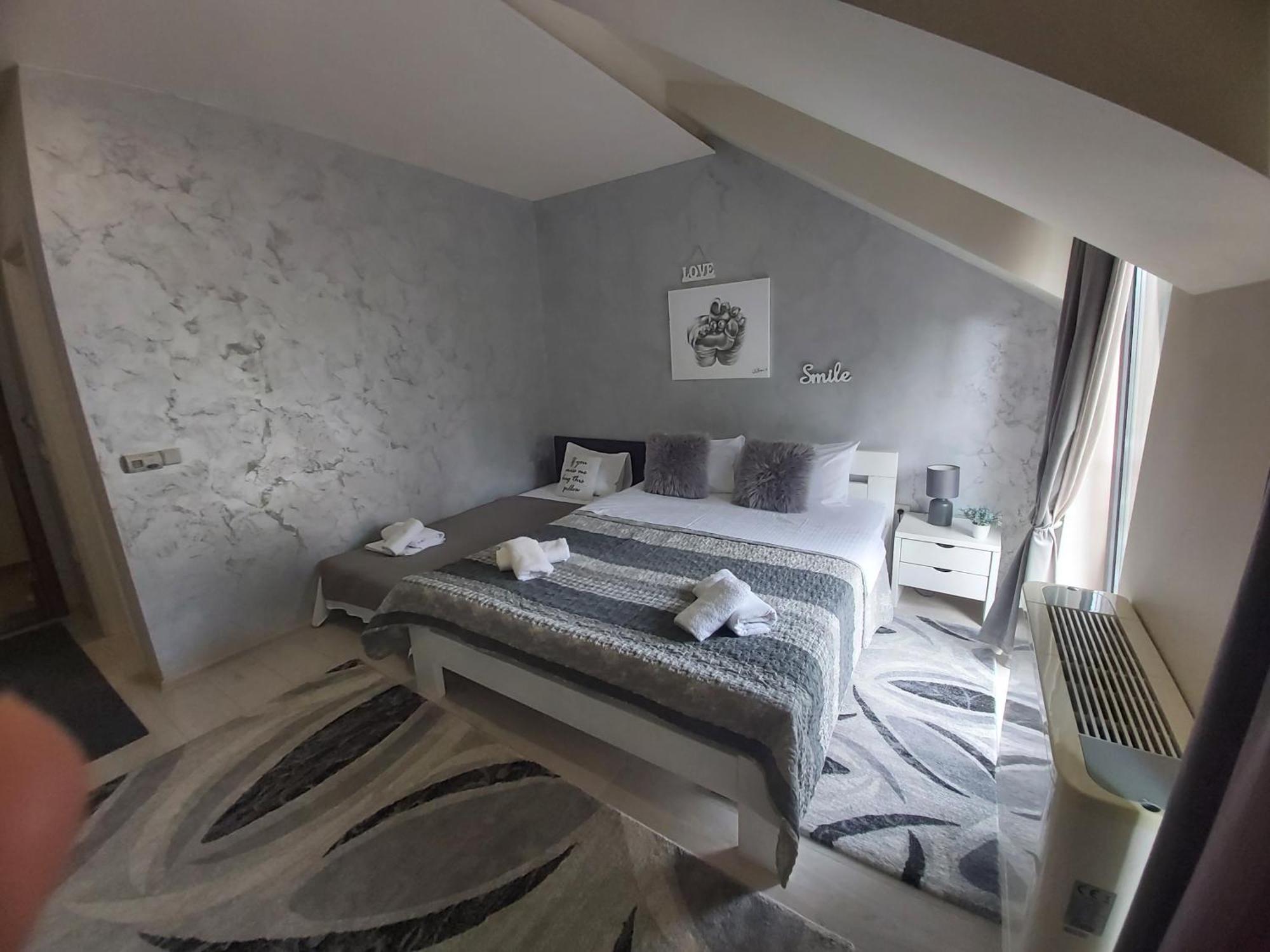 Vonamor Rooms نوفي ساد الغرفة الصورة